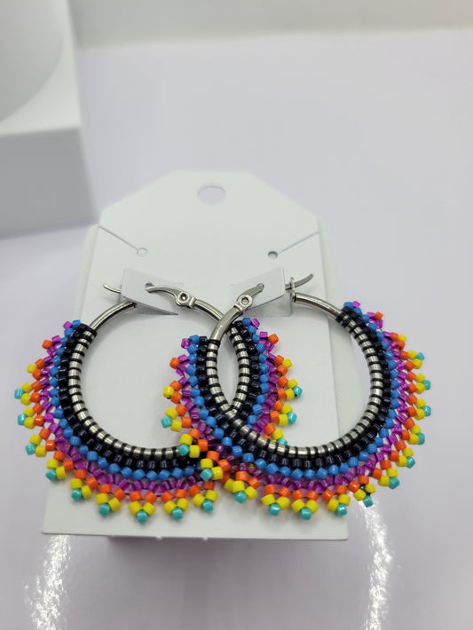 Multi-colored seed bead hoop earring