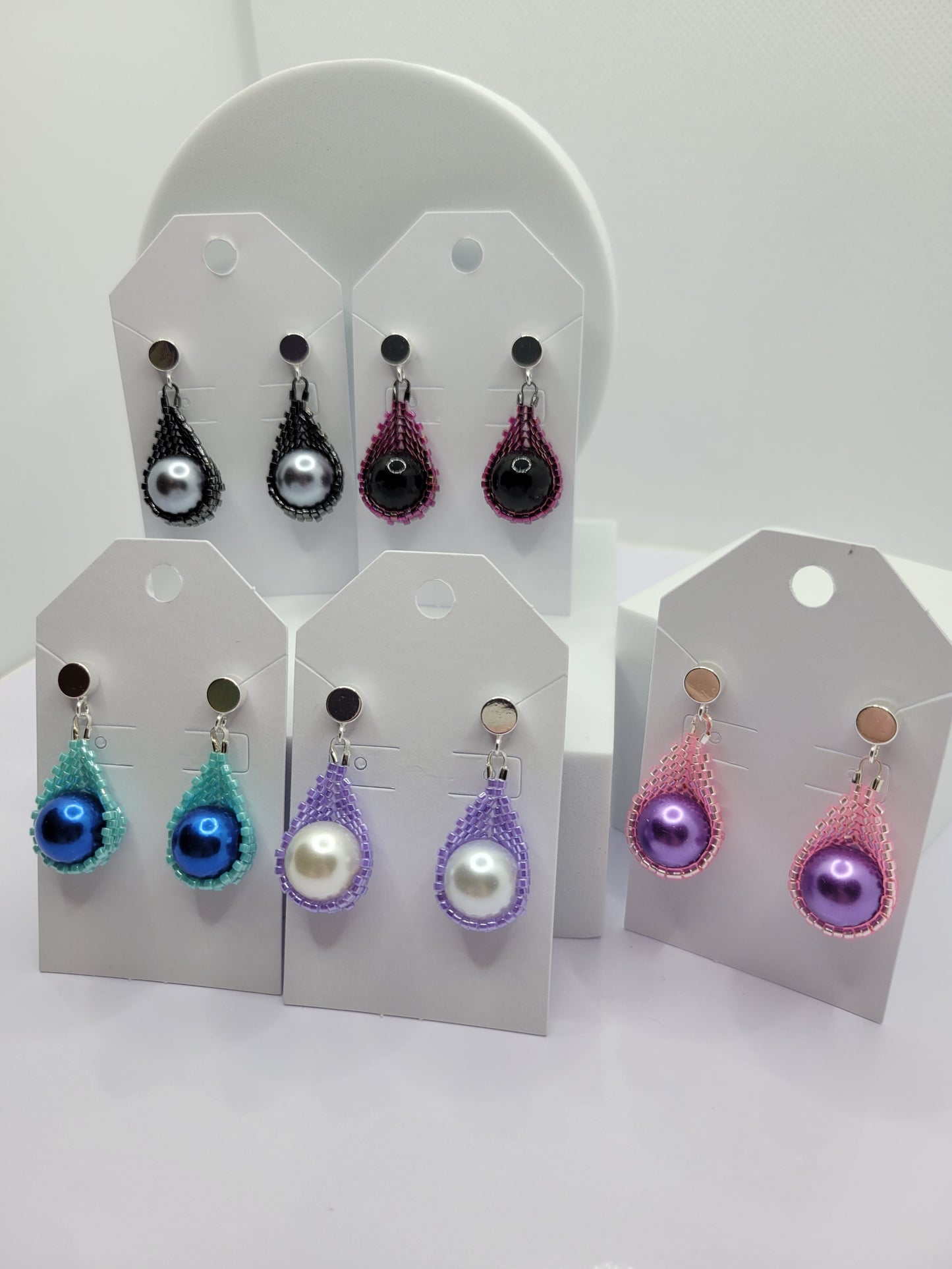 Seed bead pearl teardrop earring